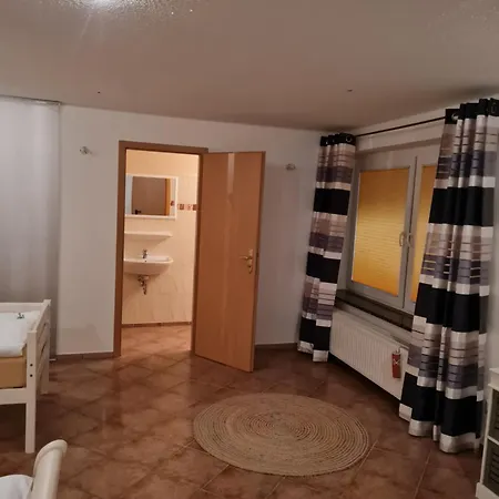 Zur Sonnenblume * Beyernaumburg